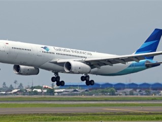 空客A330客机遇乱流急坠2500米：机上乘客被瞬间弹起！